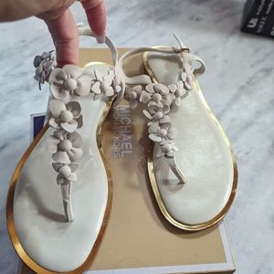 Michael Kors Sandals. Size 7.5 Thong Ecru